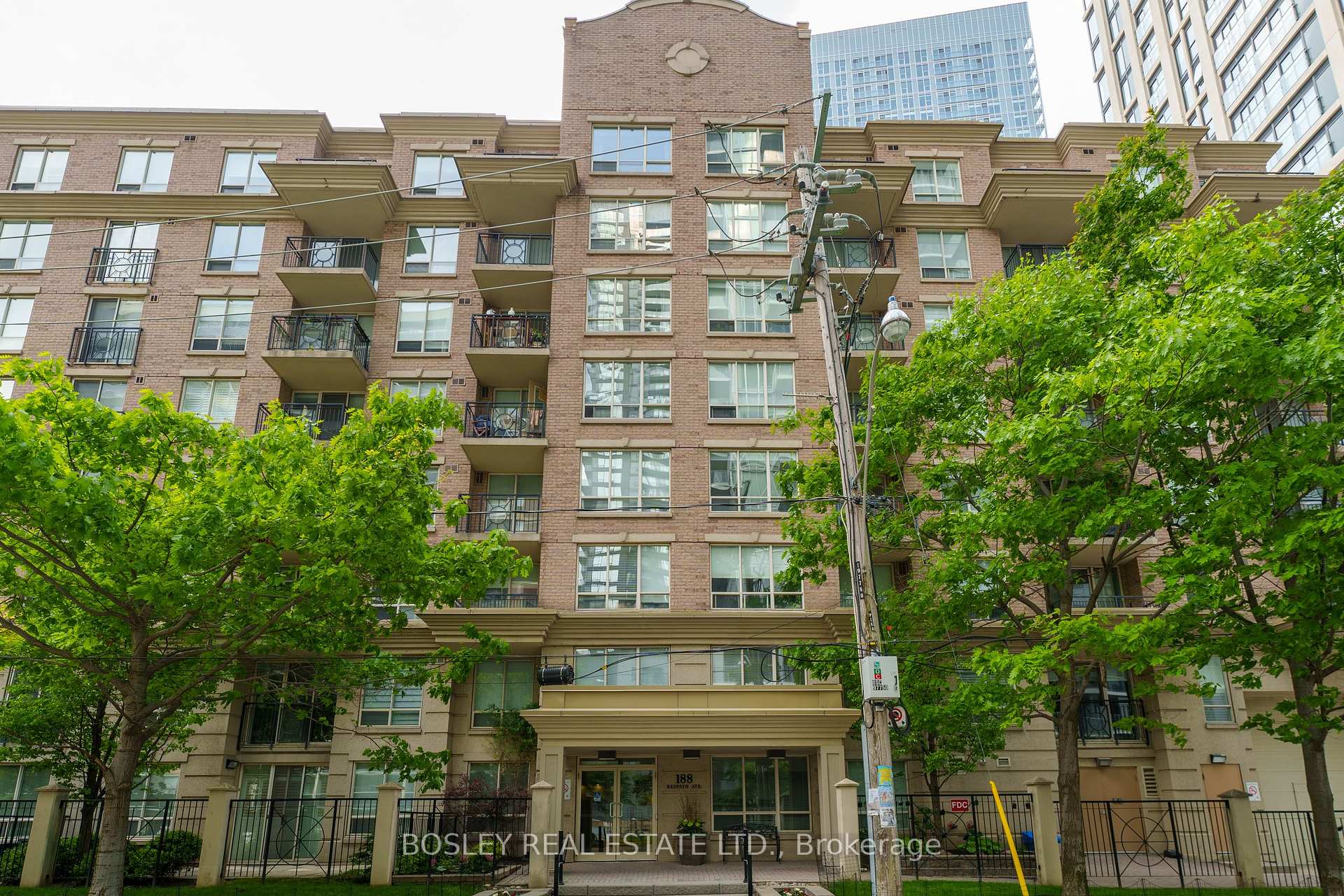 2 Bedrooms Condo at 188 Redpath, Toronto For sale