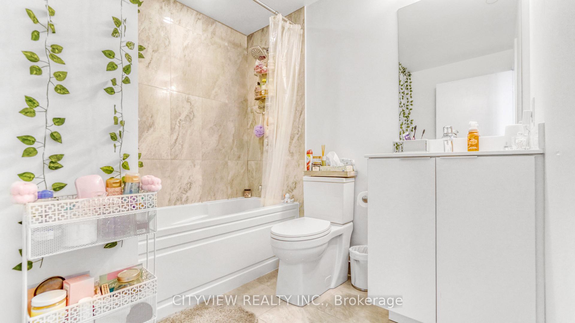 2 Bedrooms Condo at 20 Shore Breeze, Toronto For sale