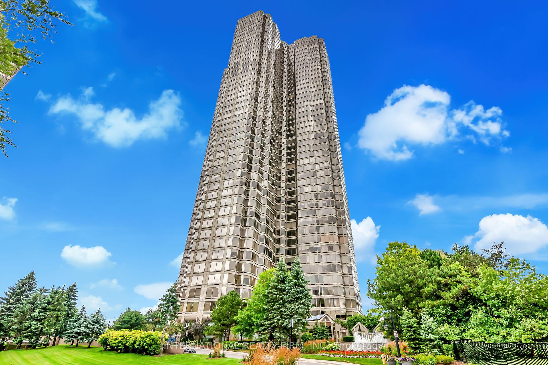 1 Bedroom Condo at 1 Palace Pier, Toronto For sale