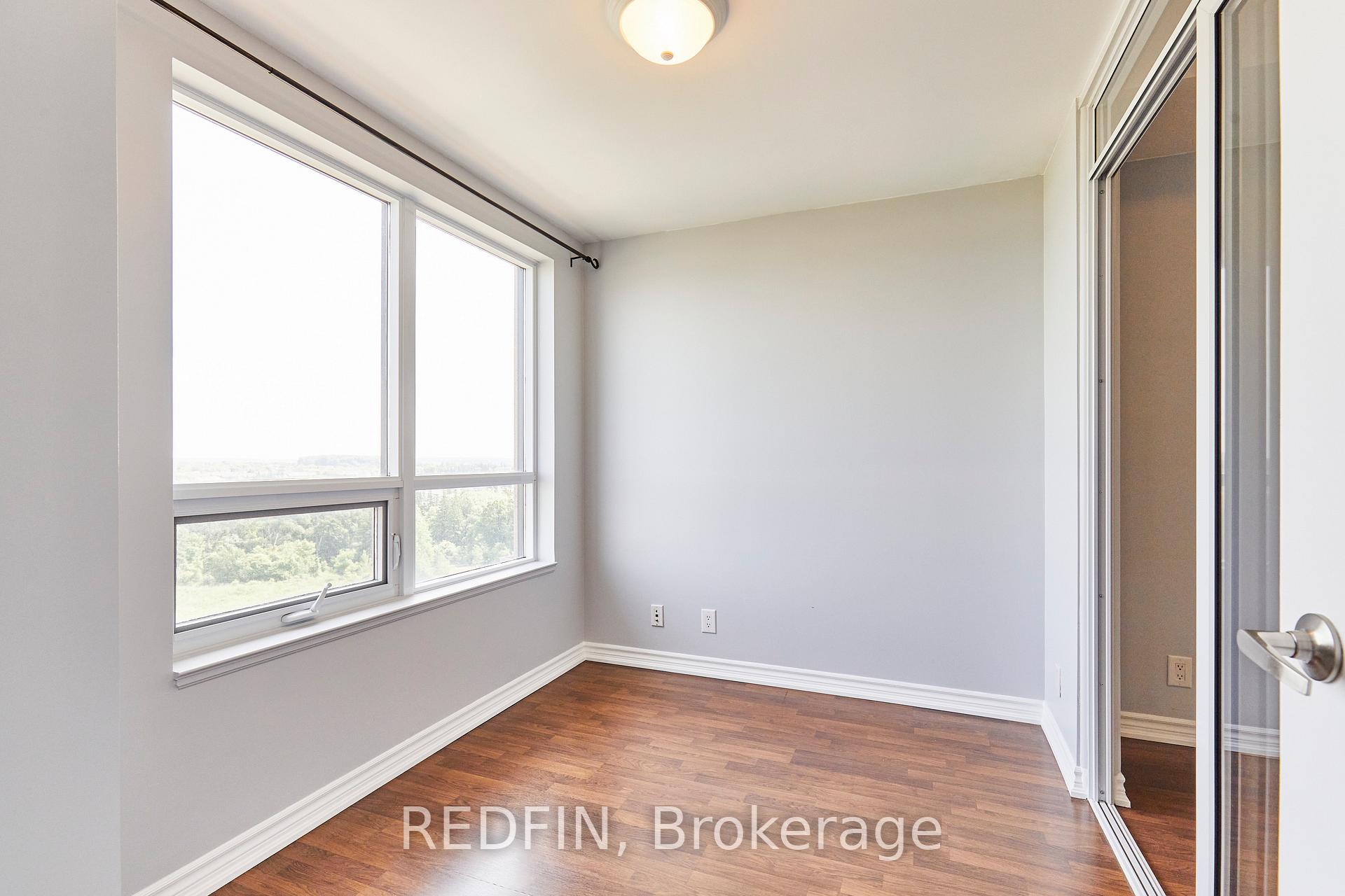 2 Bedrooms Condo at 9235 Jane, Vaughan For sale