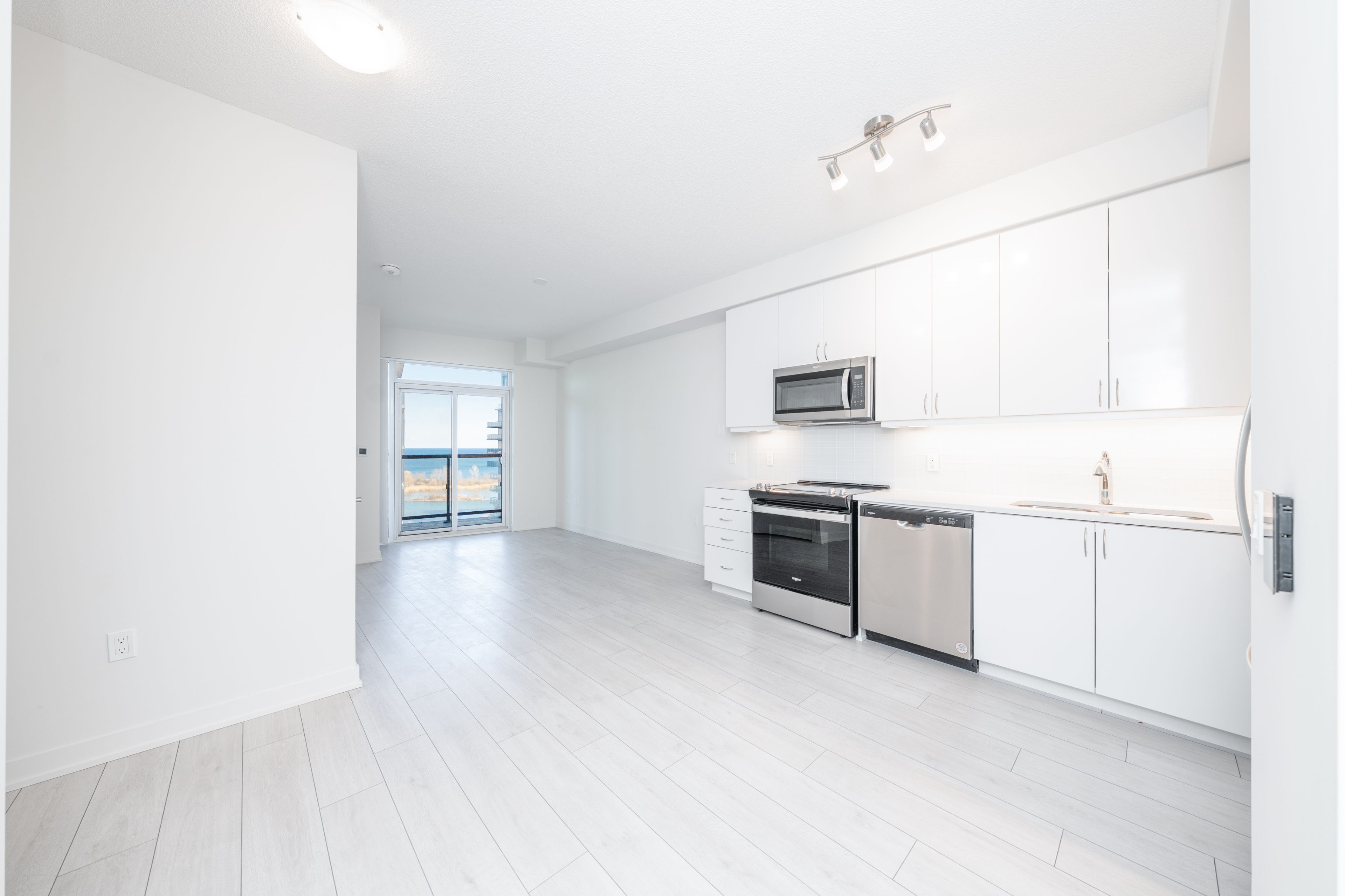 38 Annie Craig Drive 1203