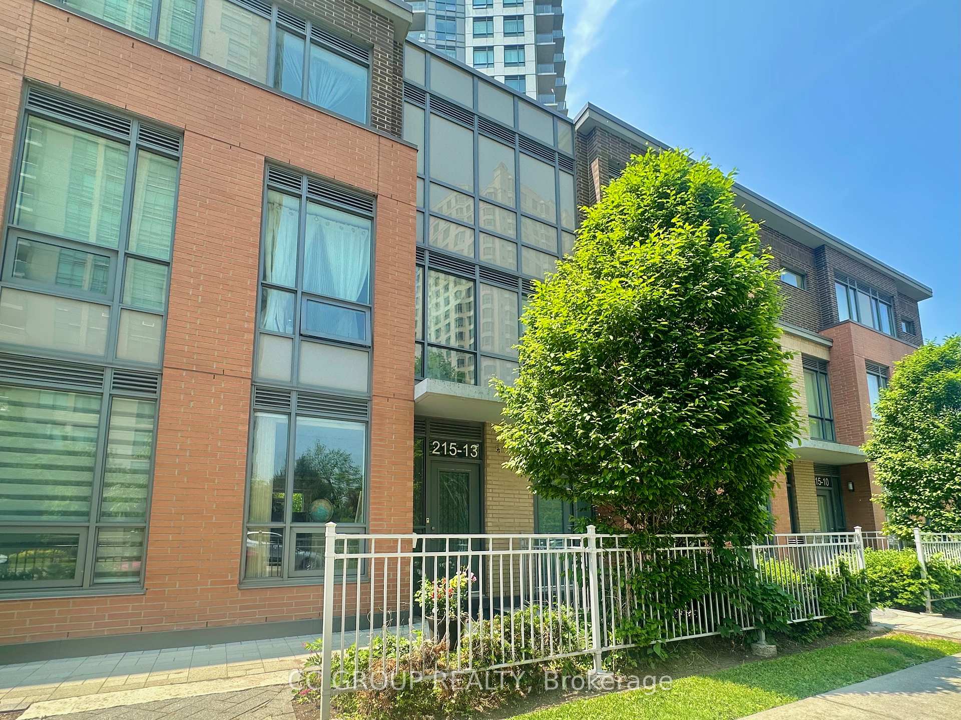 3 Bedrooms Condo at 215 Bonis, Toronto For sale