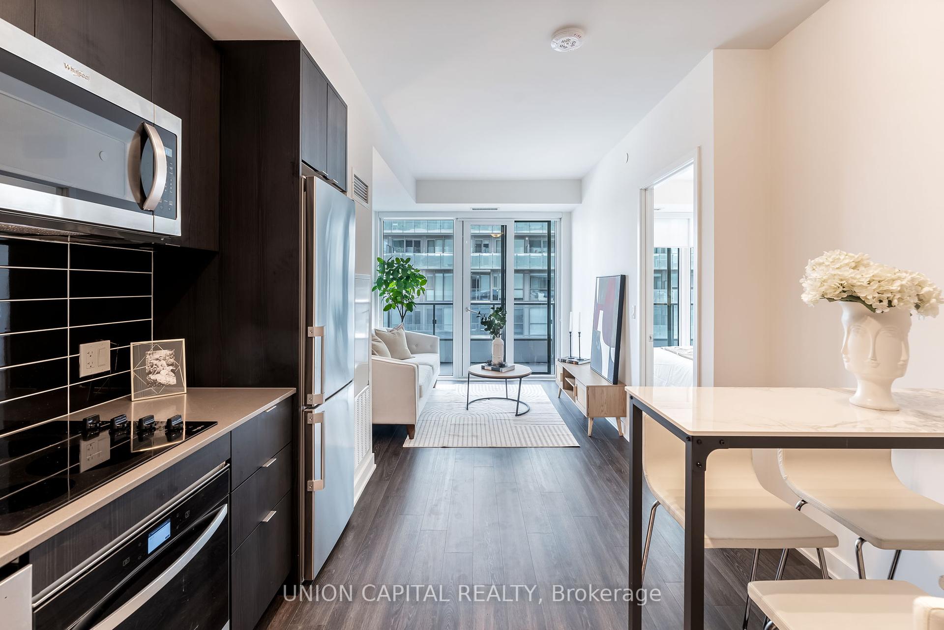 2 Bedrooms Condo at 70 Princess, Toronto For sale