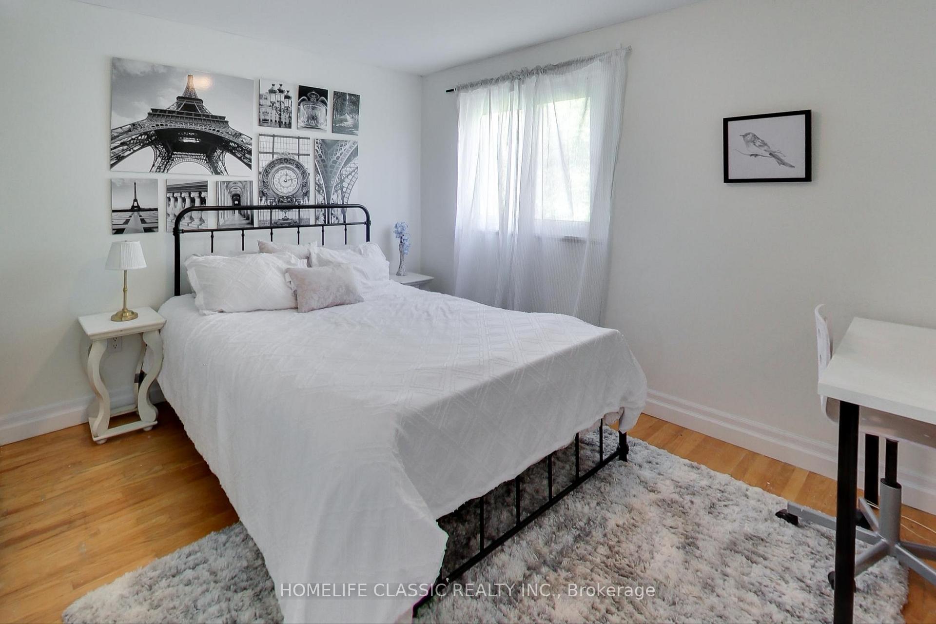 4 Bedrooms Condo at 108 Wild Briarway, Toronto For sale