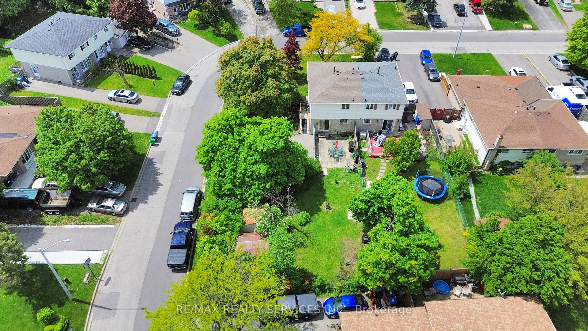 29 Gulliver Crescent