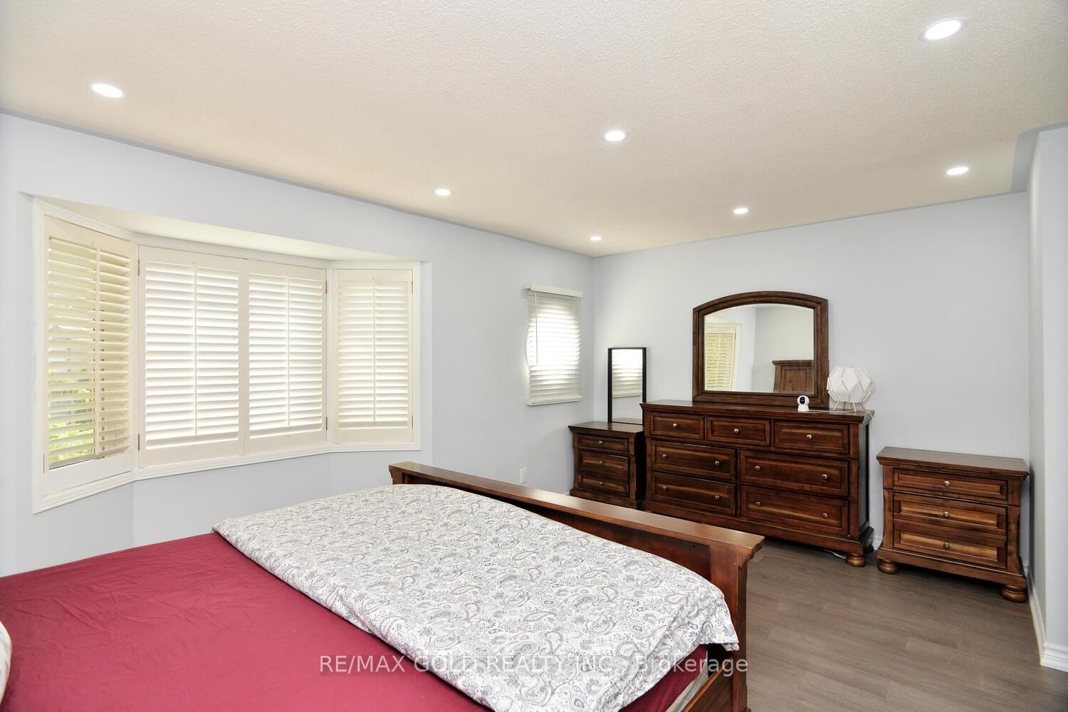 7 Lofty Pines Place