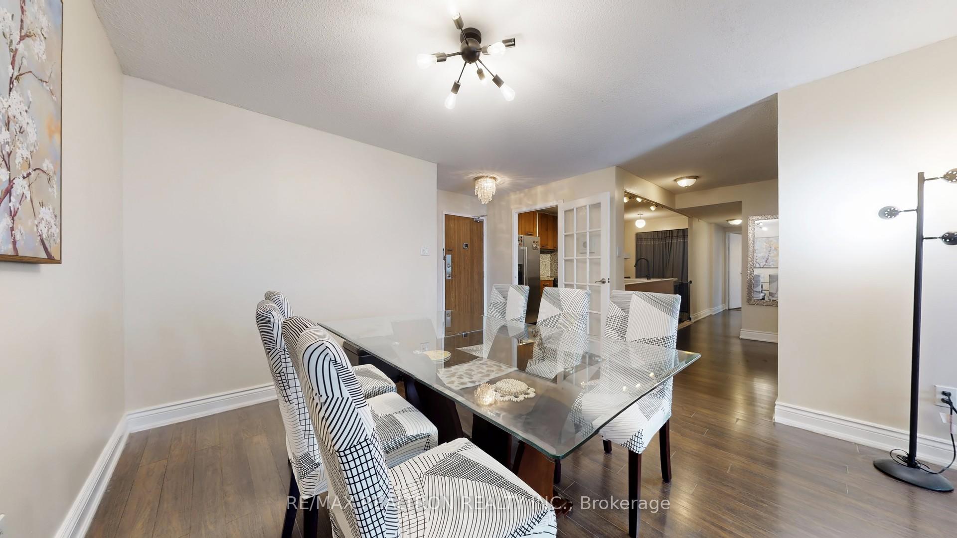 3 Bedrooms Condo at 45 Huntingdale, Toronto For sale