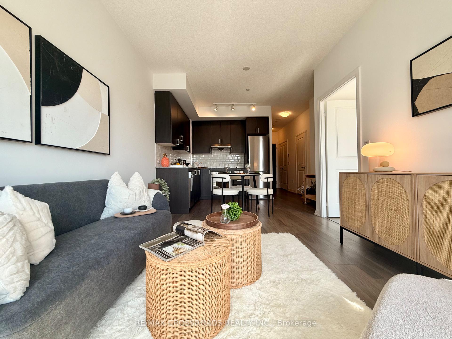 2 Bedrooms Condo at 50 Ann O’Reilly, Toronto For sale