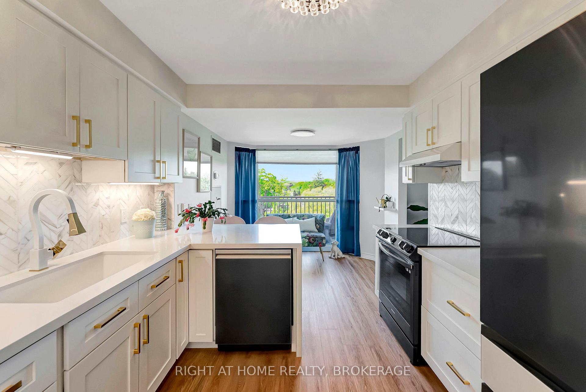 1 Bedroom Condo at 2190 Lakeshore, Burlington For sale