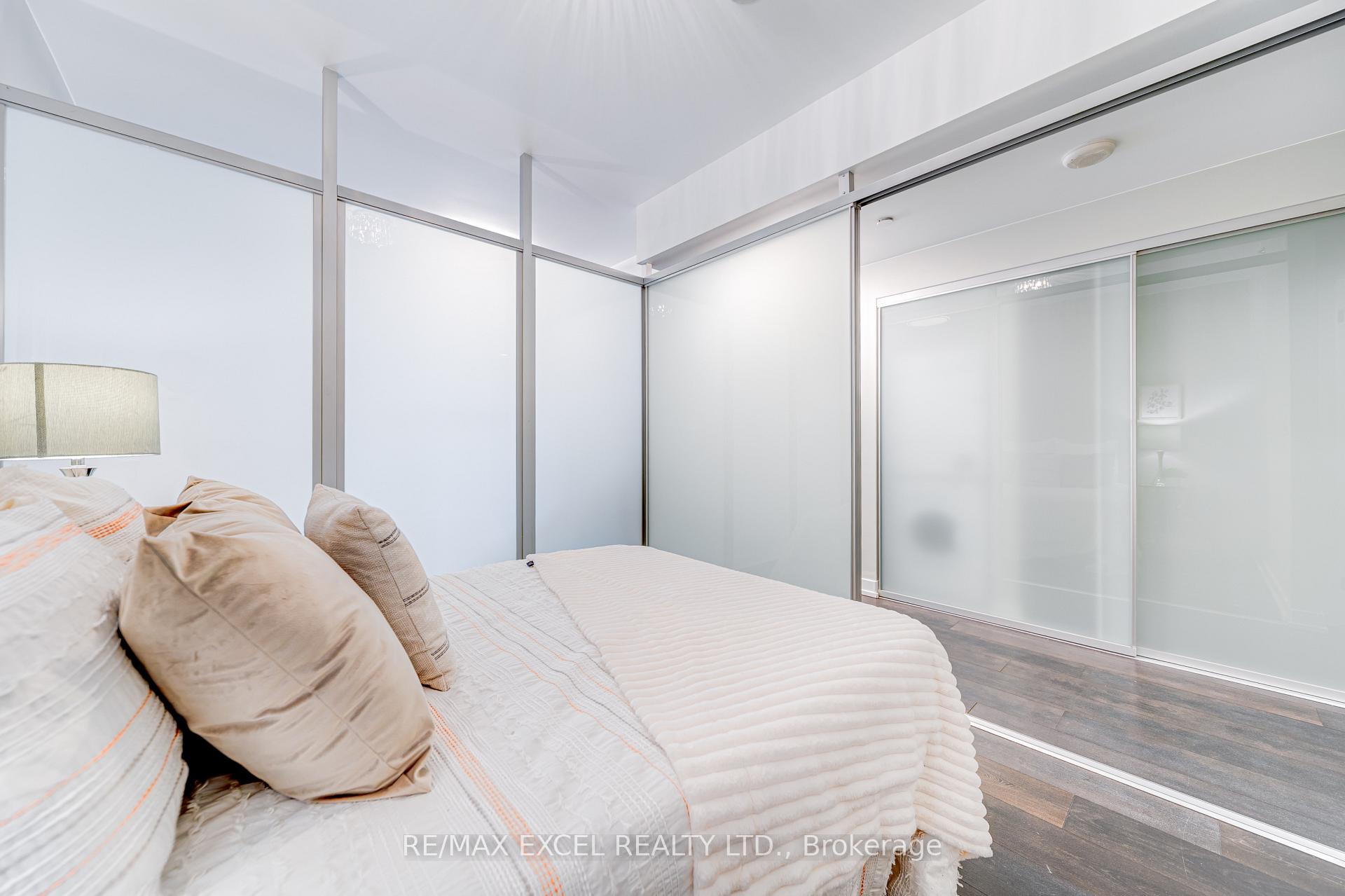 1 Bedroom Condo at 426 University, Toronto For sale