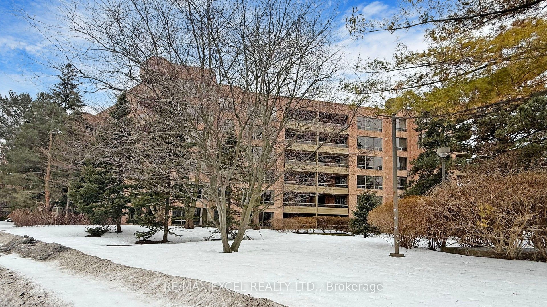 #111 - 1210 Don Mills Road, Toronto, ON M3B 3N9