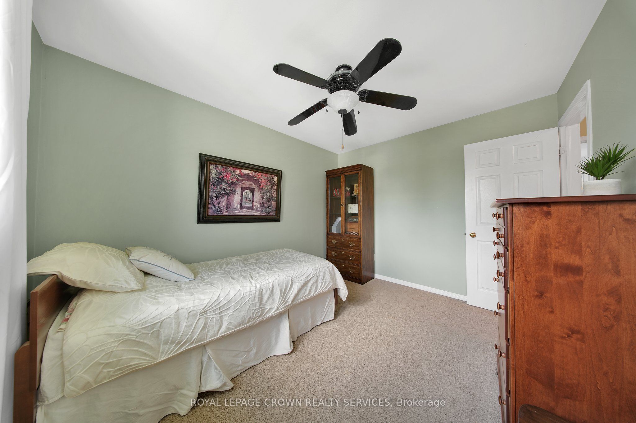 383 Ashworth Drive
