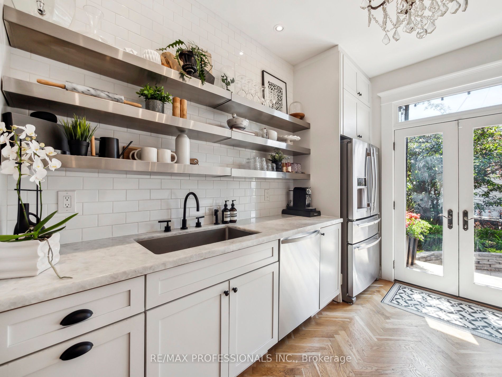 137 Galley Avenue