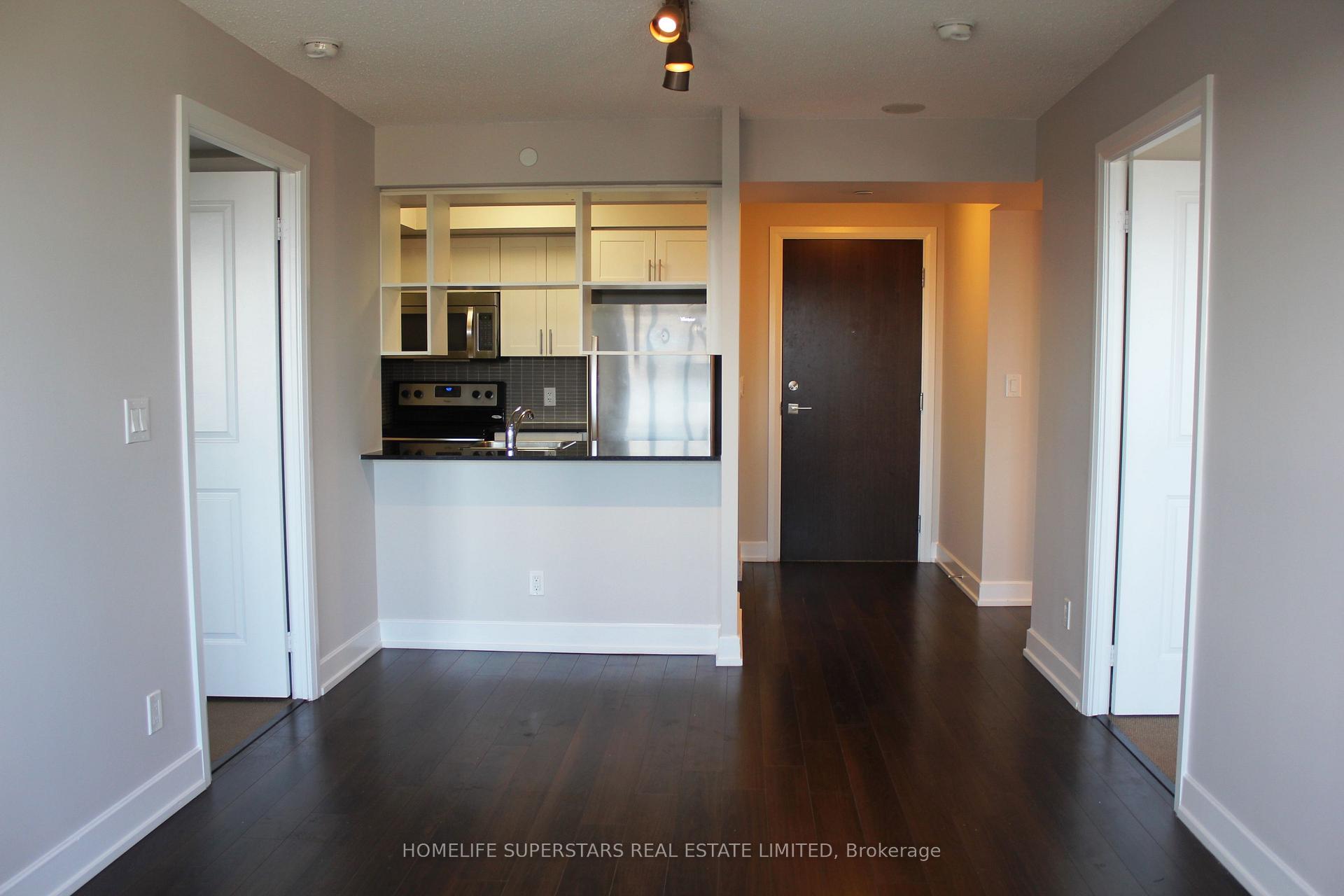 2 Bedrooms Condo at 6 Eva, Toronto For sale