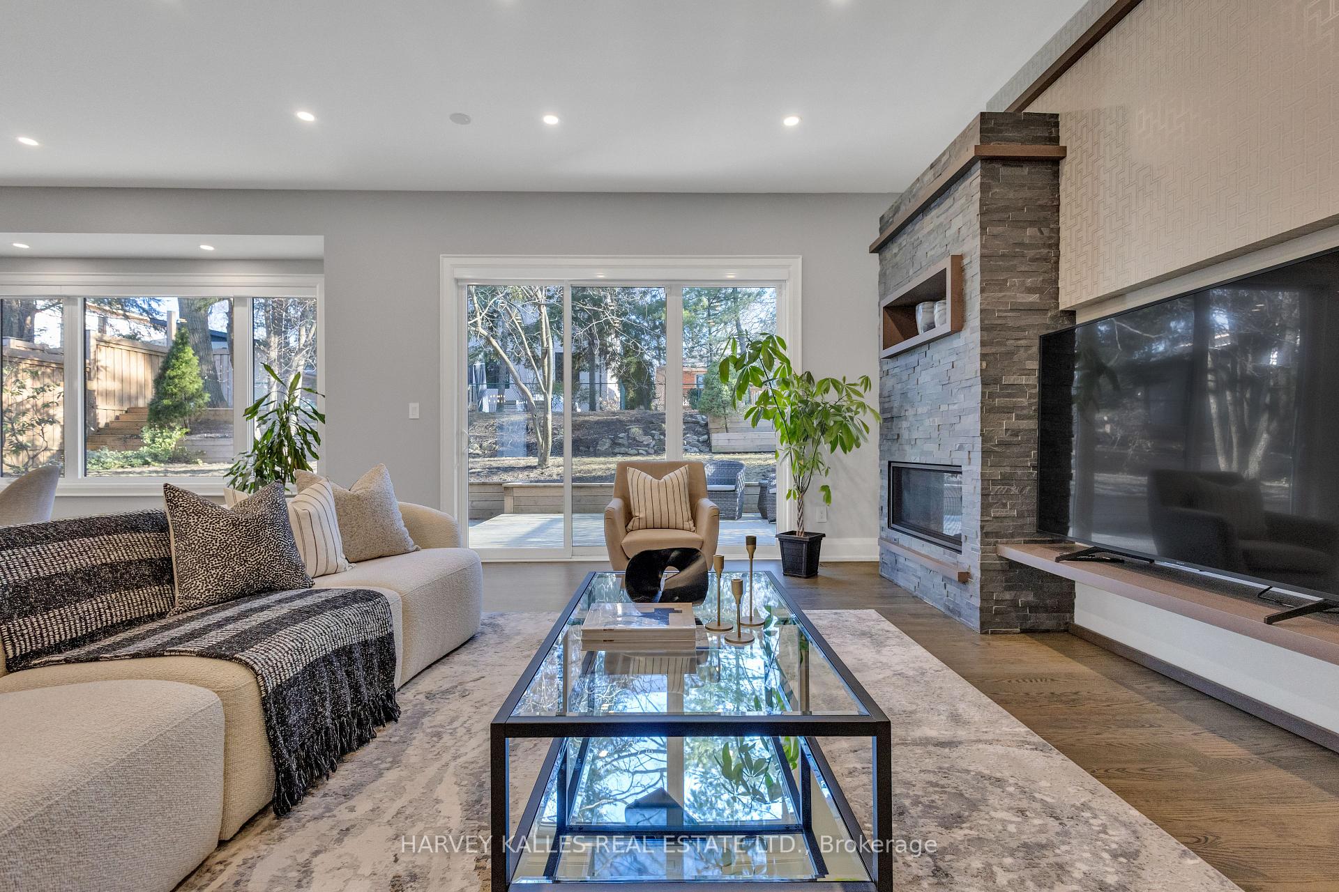 29 Leland Avenue
