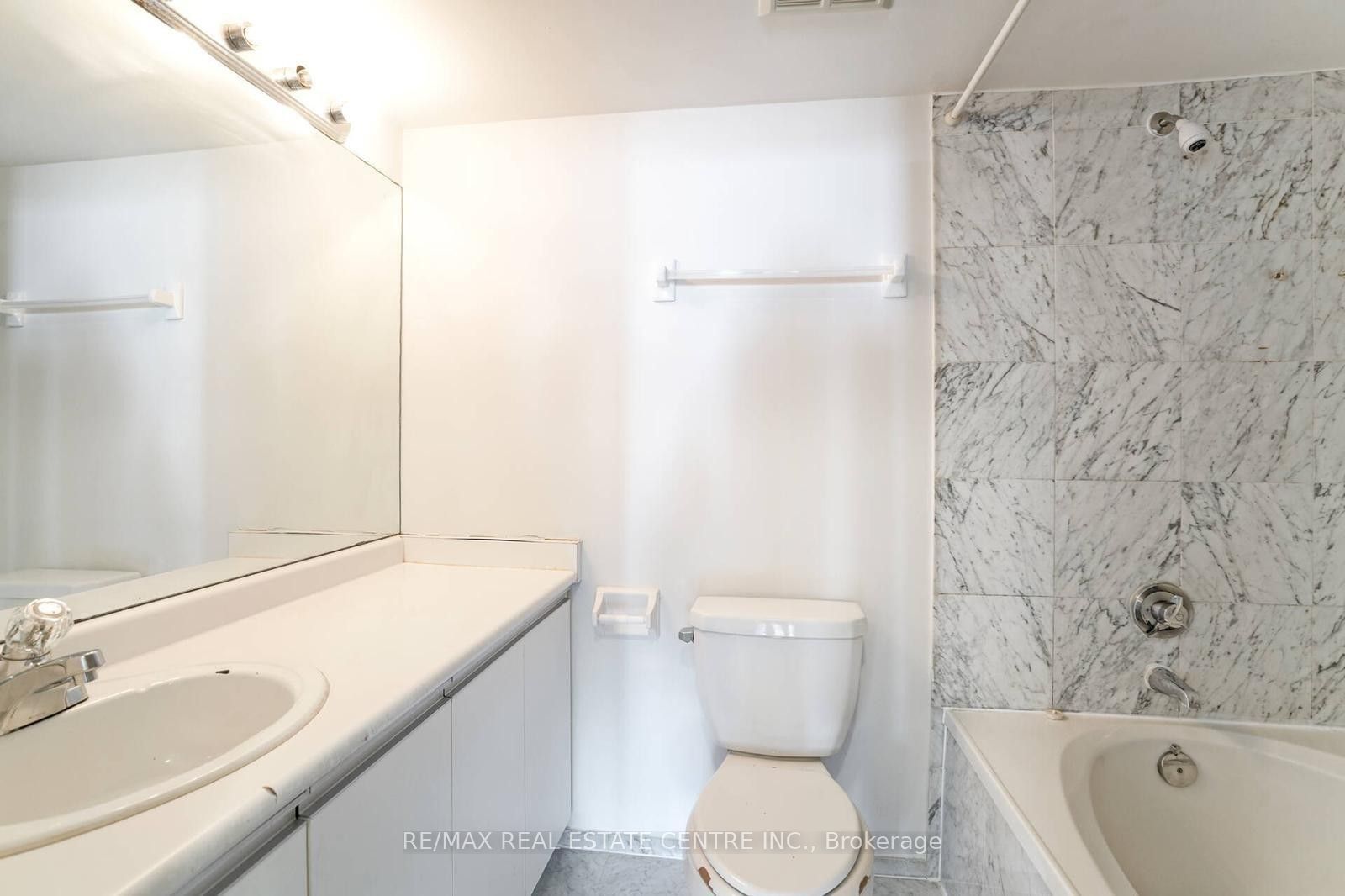 350 Webb Drive, #1407