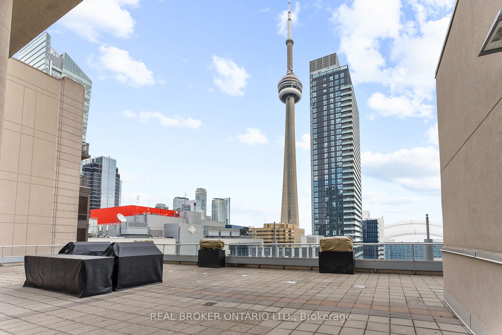 2 Bedrooms Condo at 250 Wellington,  Toronto For sale