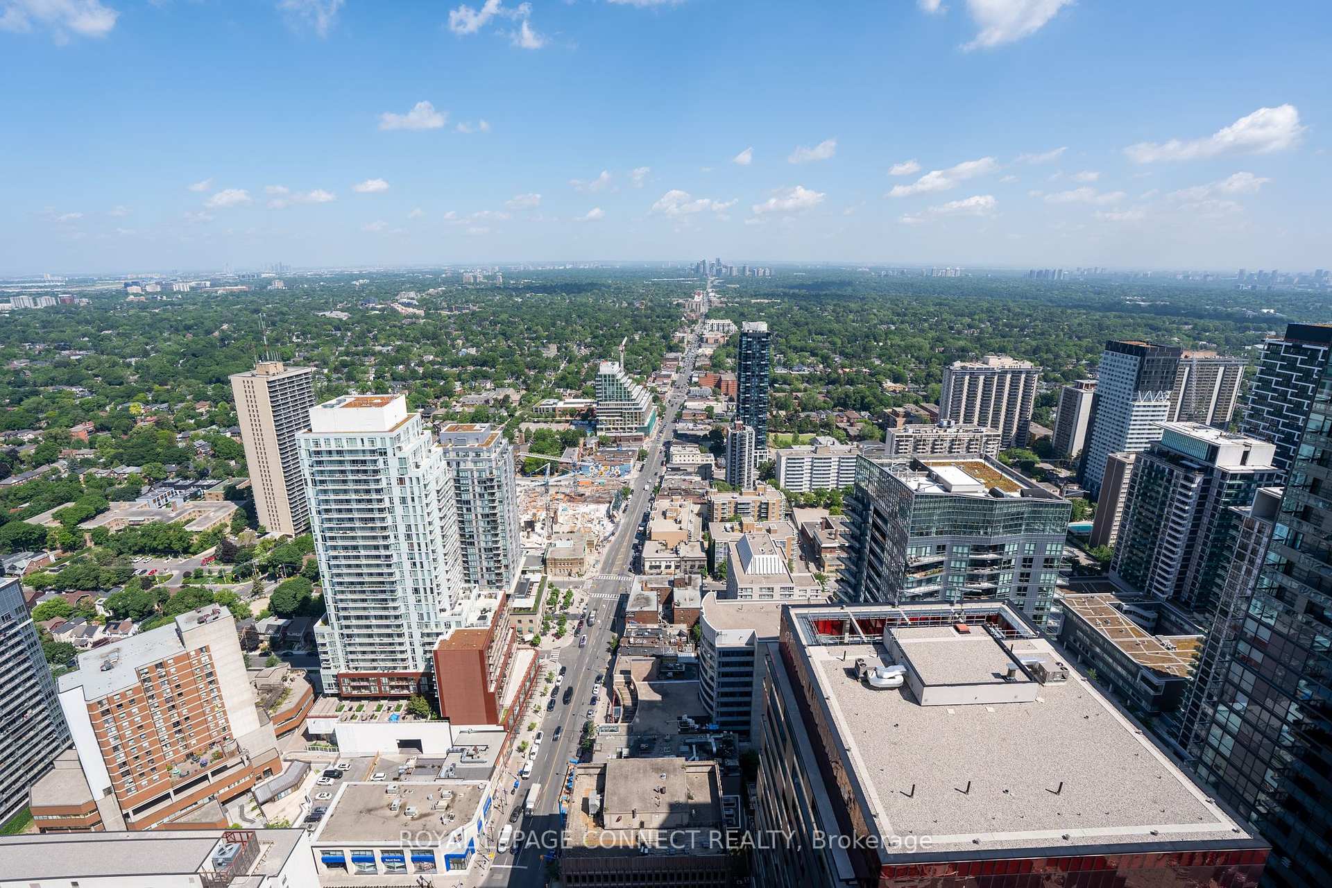 2 Bedrooms Condo at 8 Eglinton, Toronto For sale