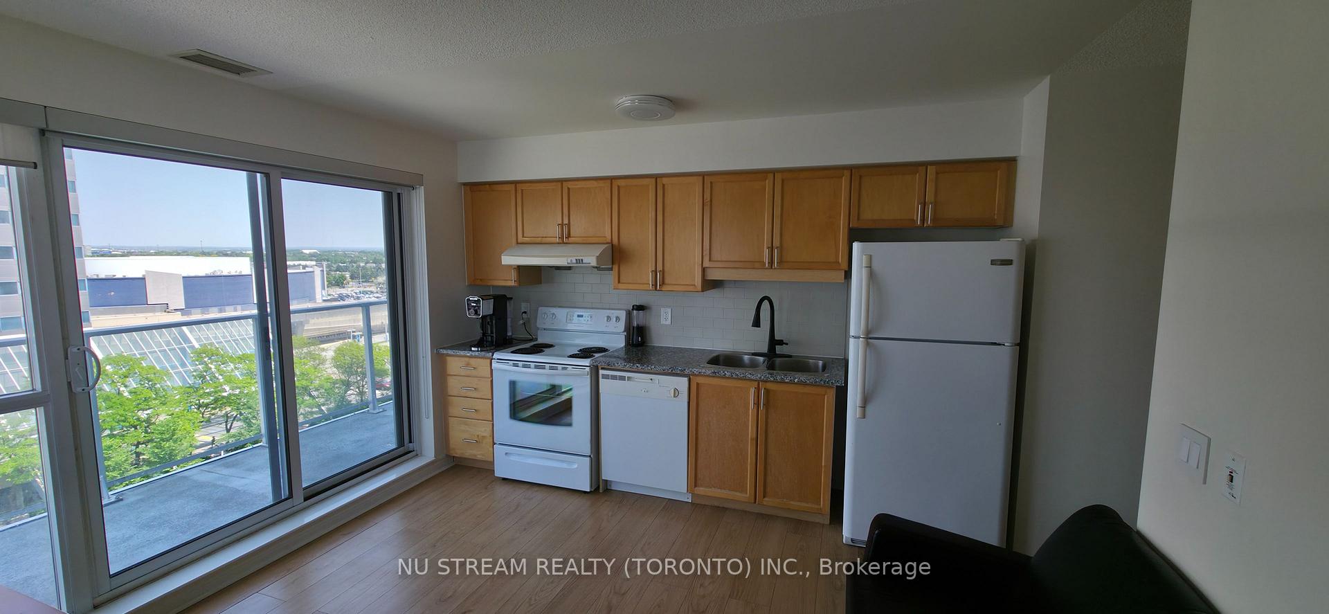 1 Bedroom Condo at 60 Town Centre, Toronto For sale