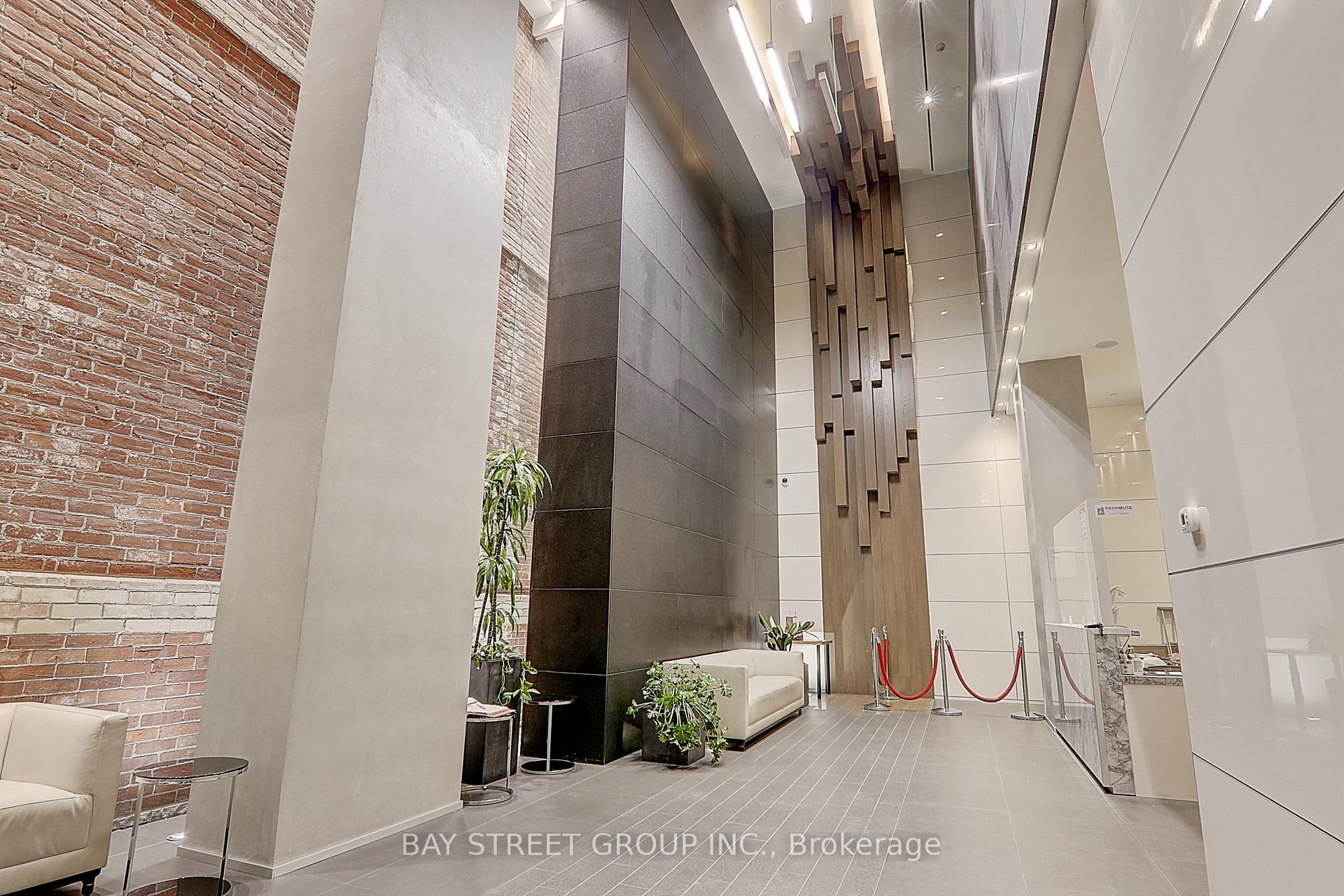 1 Bedroom Condo at 15 Grenville, Toronto For sale
