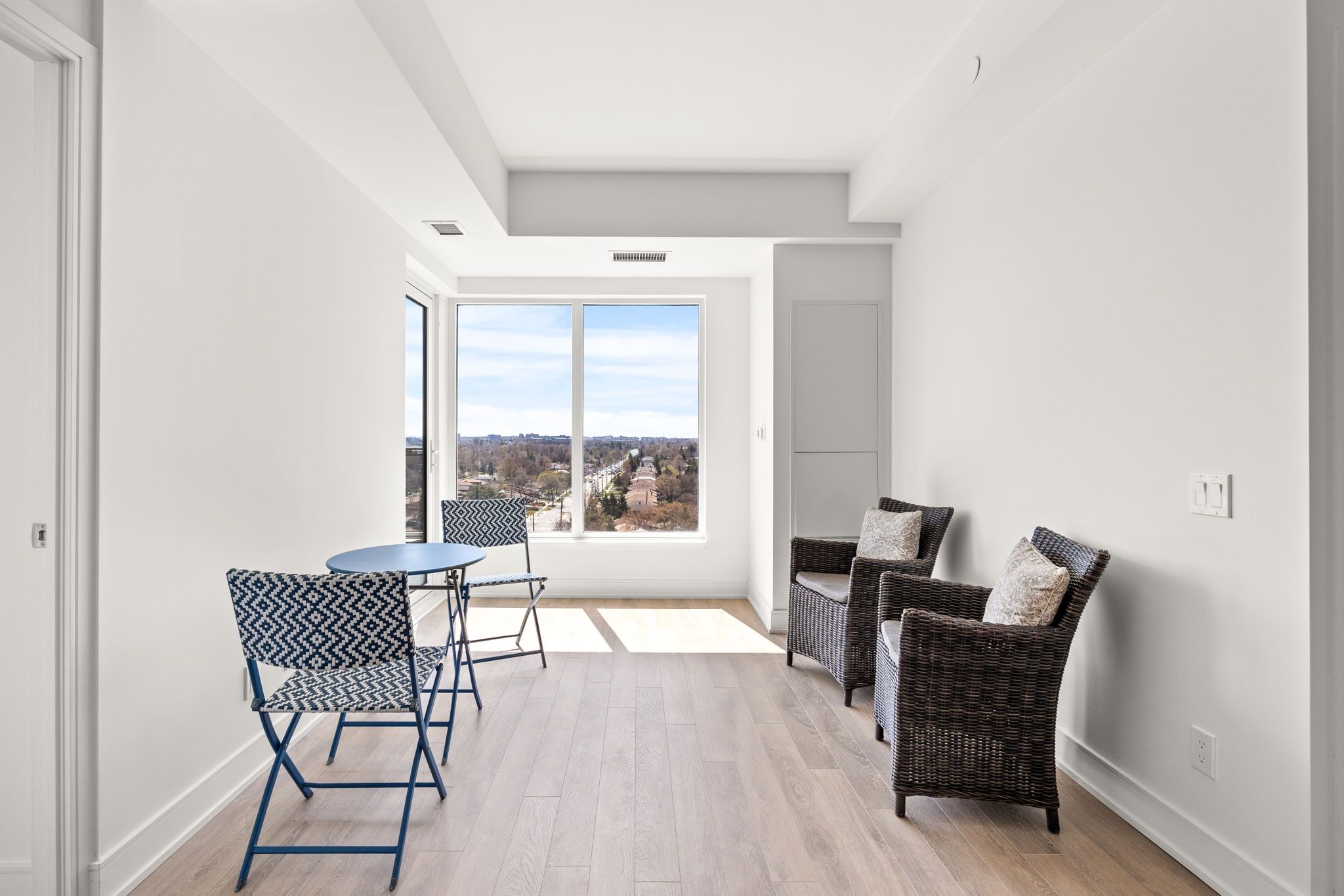 1350 Ellesmere Road 1112