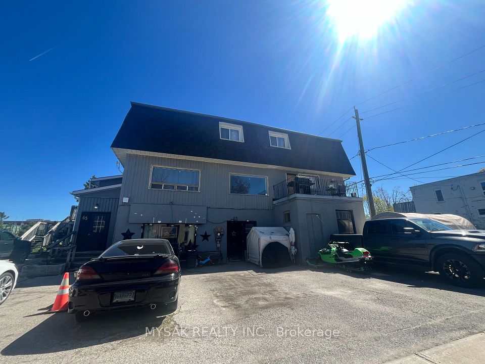 65 Glenelg