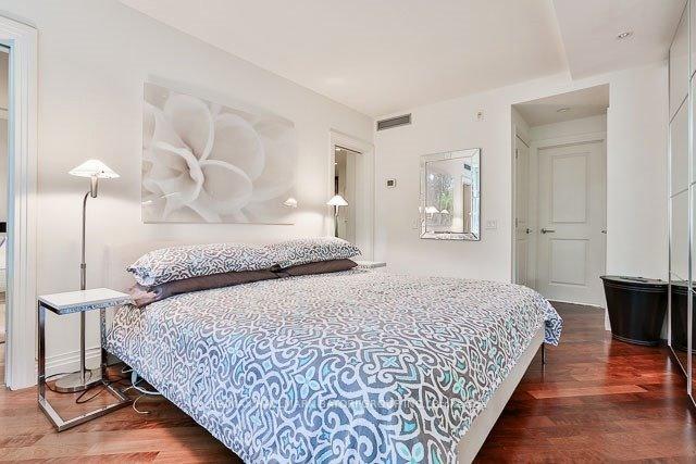 1 Bedroom Condo at 1 Benvenuto, Toronto For sale