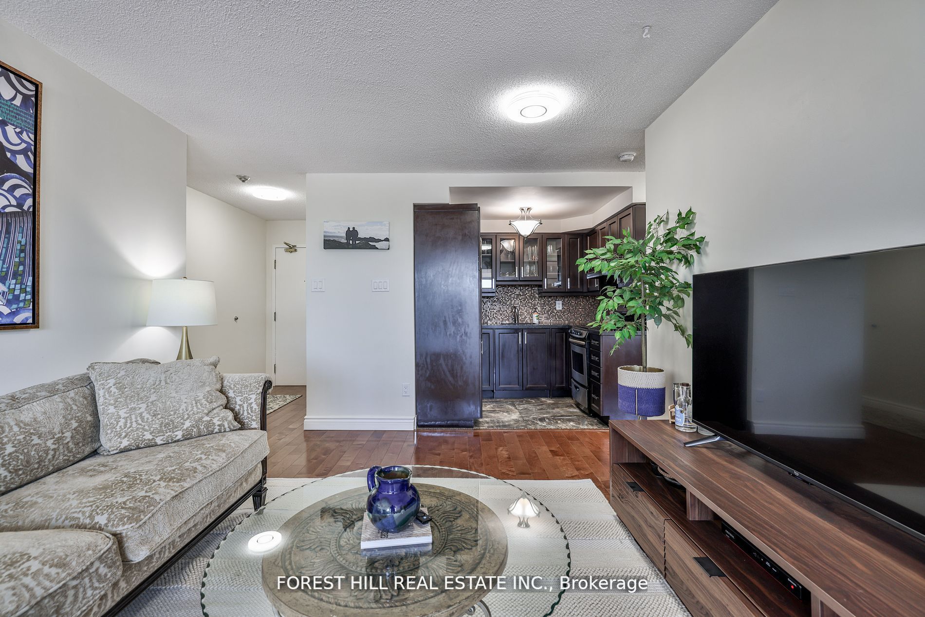 117 Gerrard Street, #503