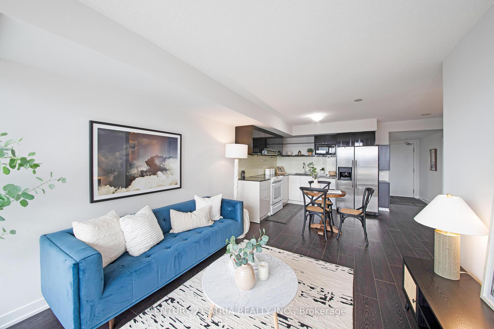 2 Bedrooms Condo at 121 Mcmahon, Toronto For sale