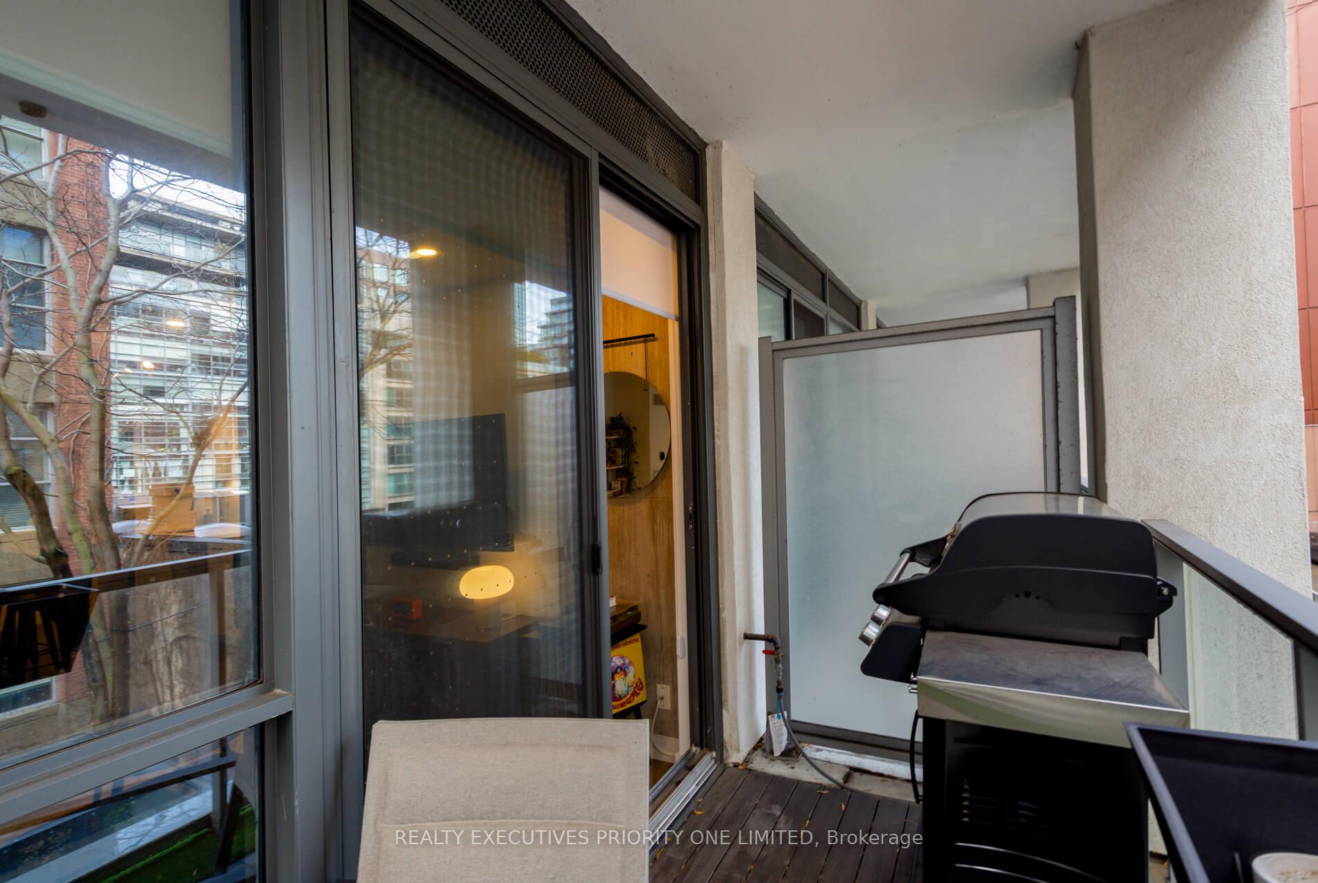 1 Bedroom Condo at 39 Brant, Toronto For sale
