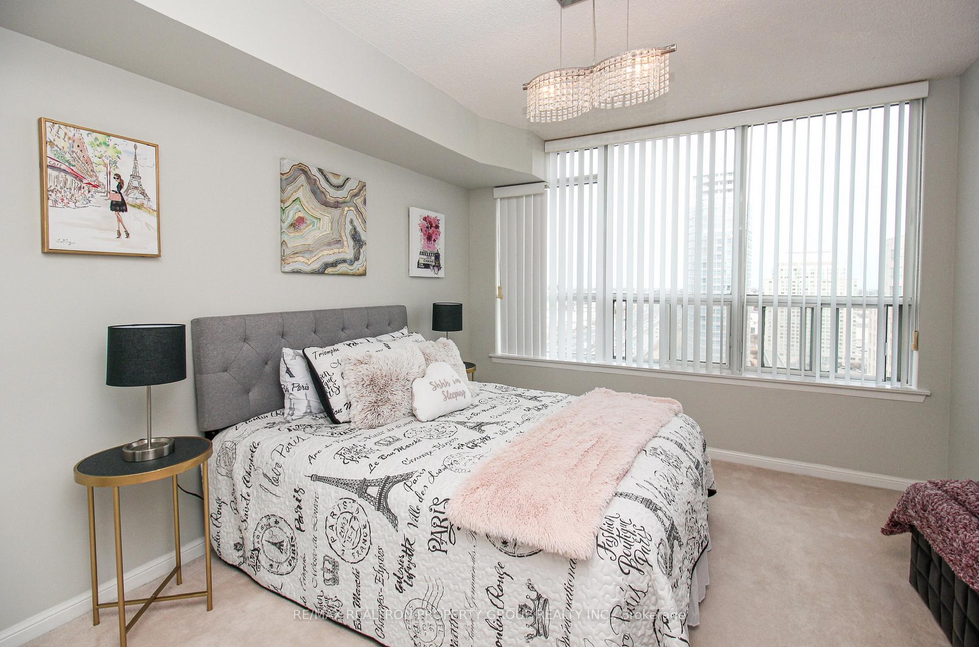 2 Bedrooms Condo at 88 Corporate, Toronto For sale