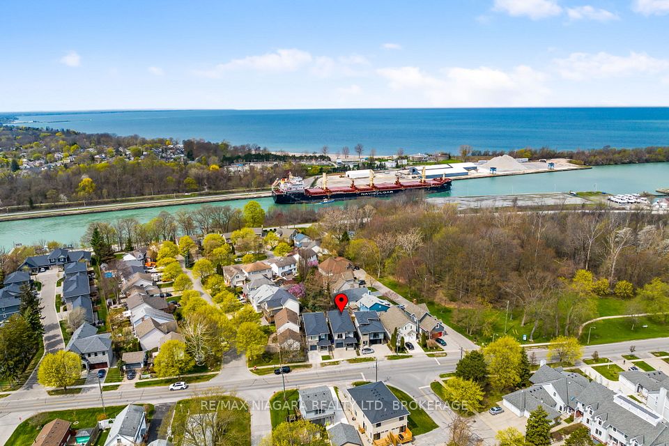 77B BROADWAY, St. Catharines, ON L2M 7Y3