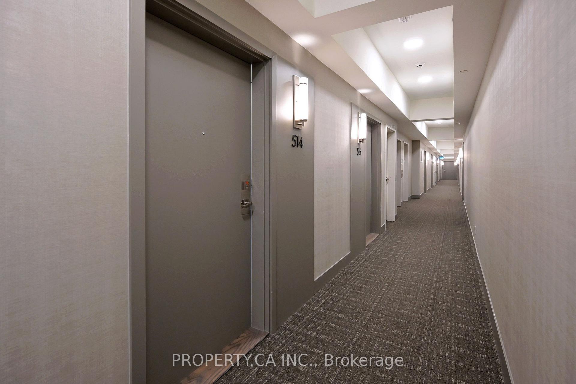 2 Bedrooms Condo at 165 Canon Jackson, Toronto For sale