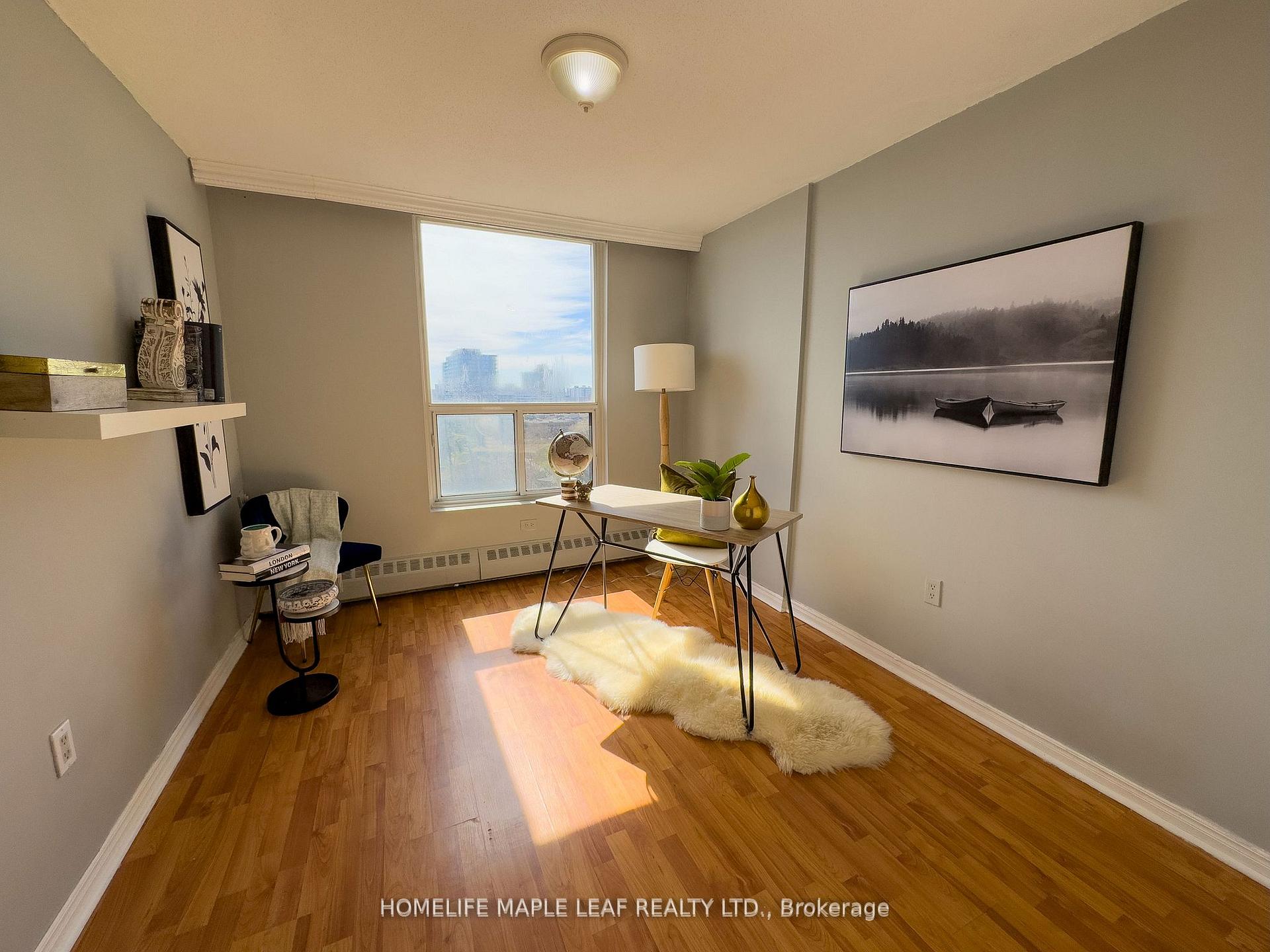 3 Bedrooms Condo at 3120 Kirwin, Mississauga For sale