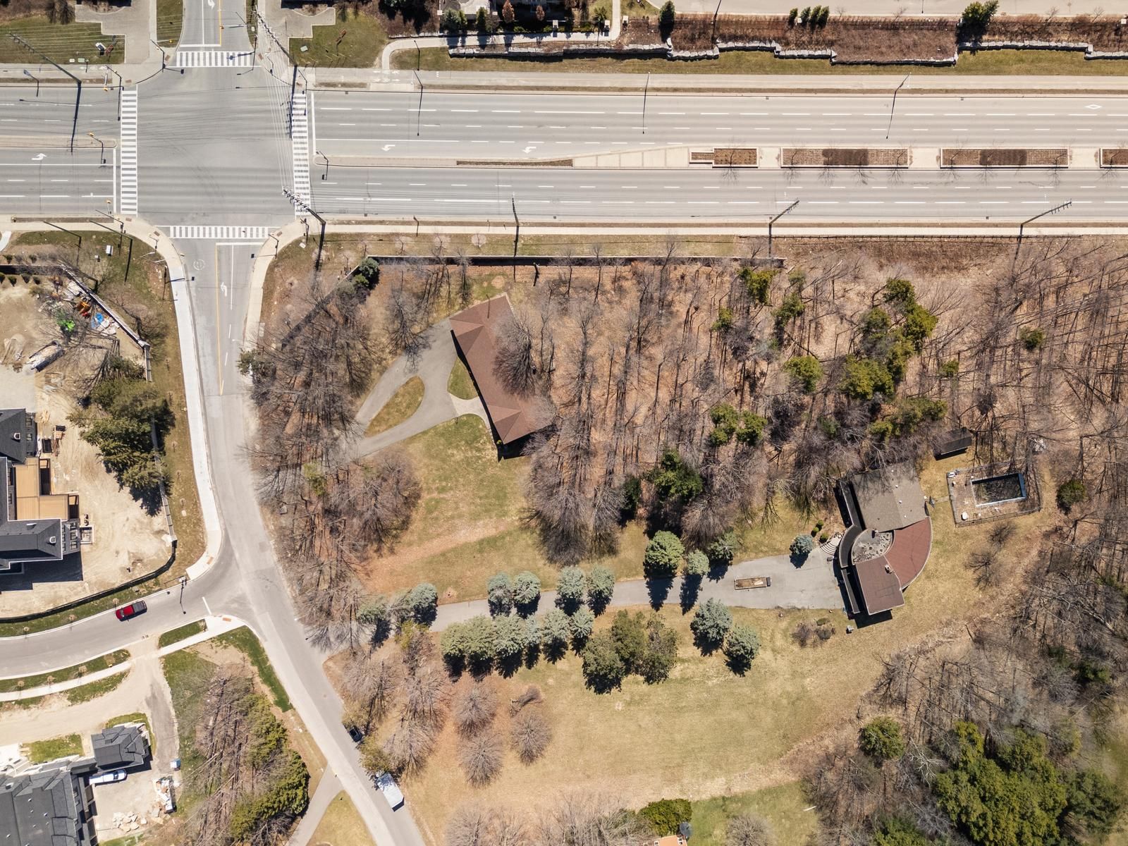 16 Millwood Parkway