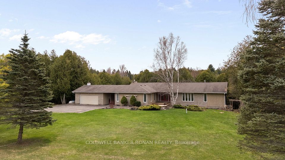 10 Margaret Avenue, Adjala-Tosorontio, ON L0M 1J0