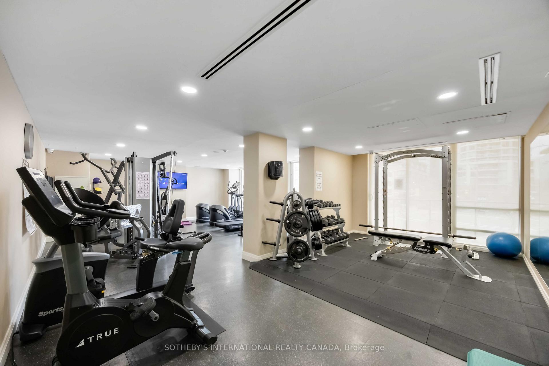 2 Bedrooms Condo at 825 Church, Toronto For sale