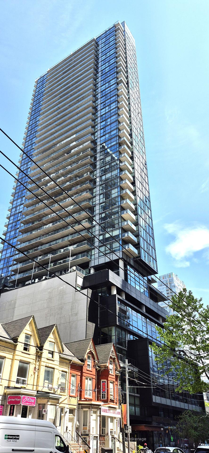 1 Bedroom Condo at 290 Adelaide, Toronto For sale