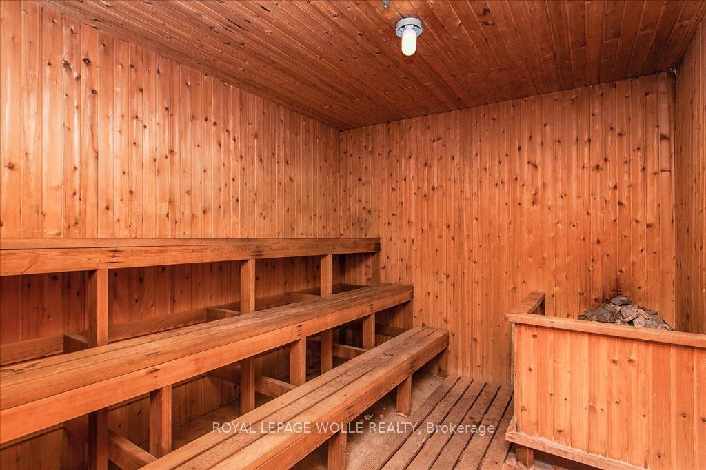 1100 Courtland Avenue E, #208