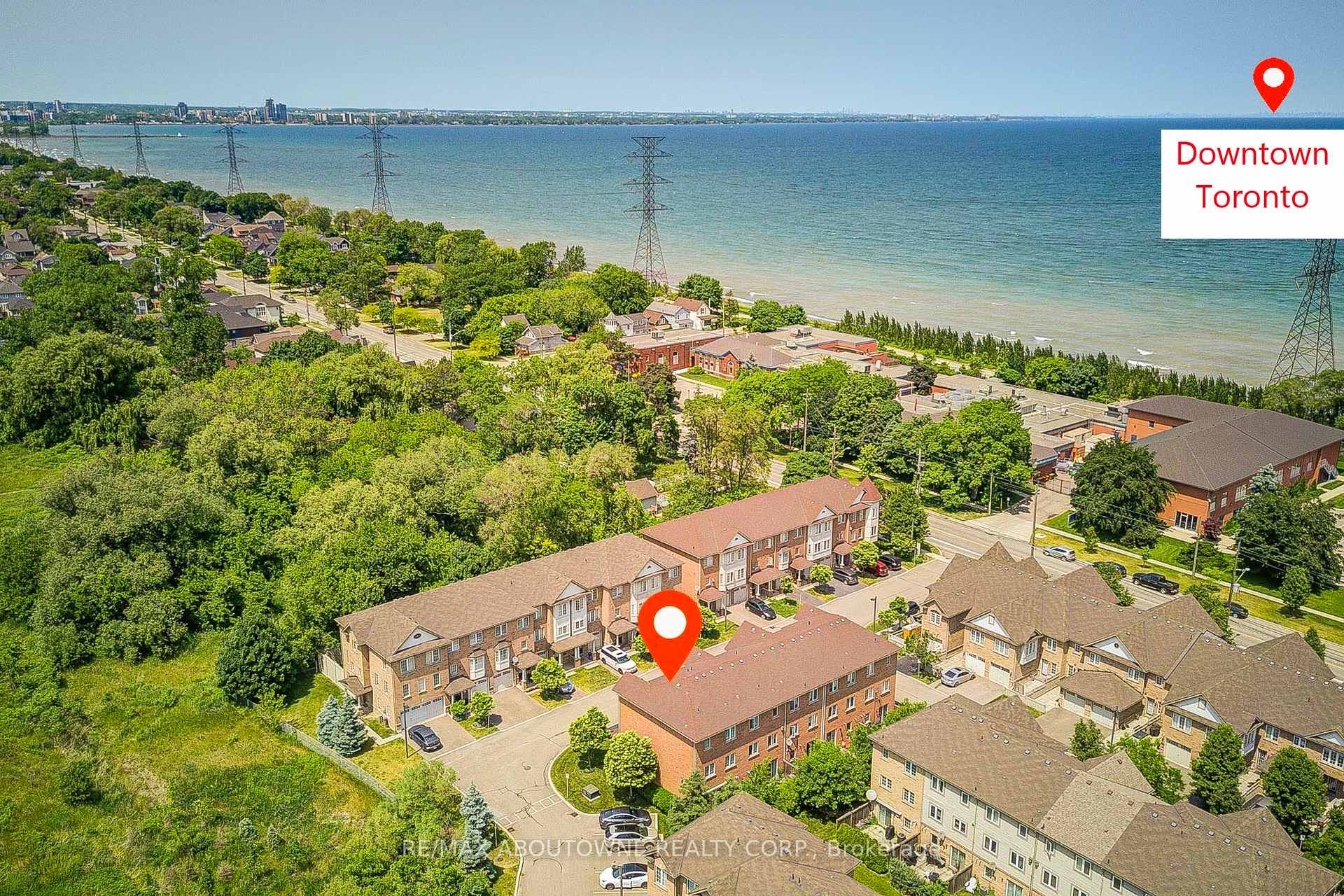 3 Bedrooms Condo at 470 Beach, Hamilton For sale