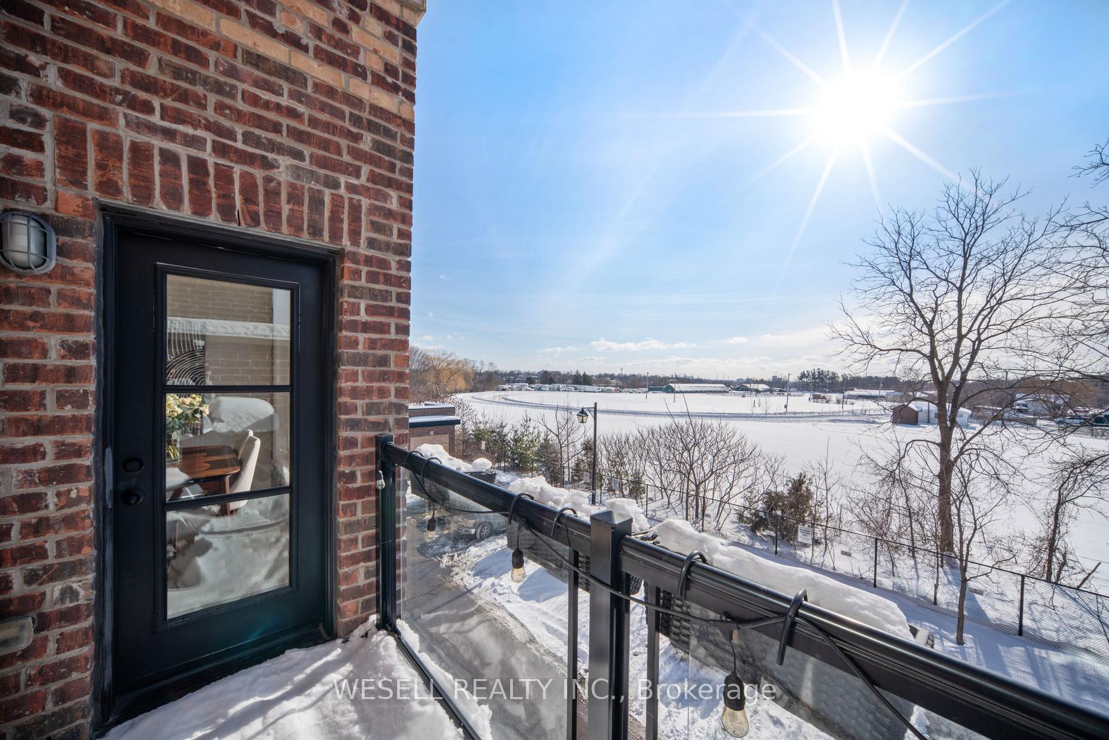 2 Bedrooms Condo at 8167 Kipling,  Vaughan For sale