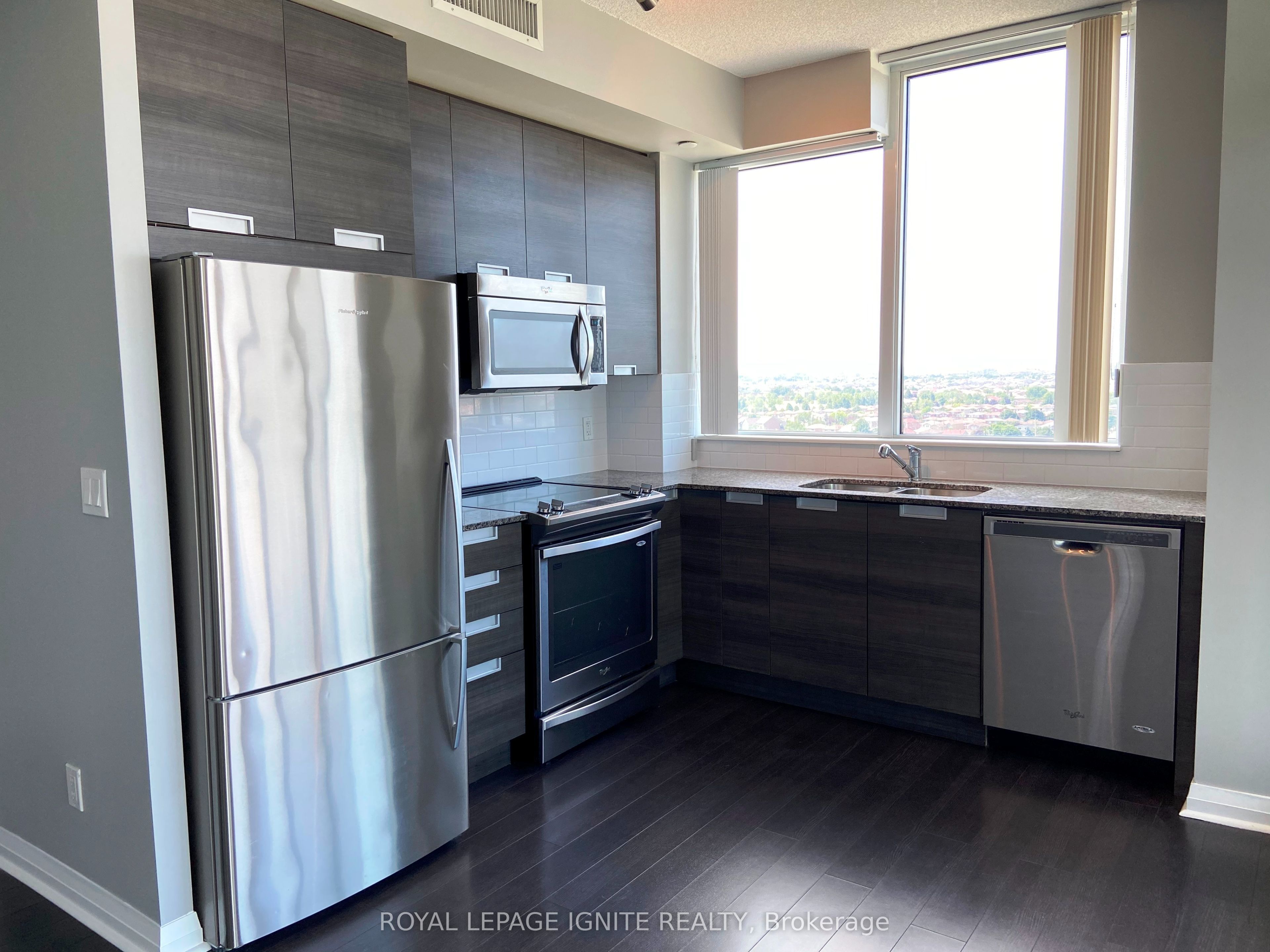 75 Eglinton Avenue W, #1107