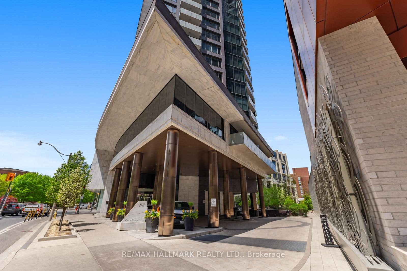 1 Bedroom Condo at 88 Davenport, Toronto For sale