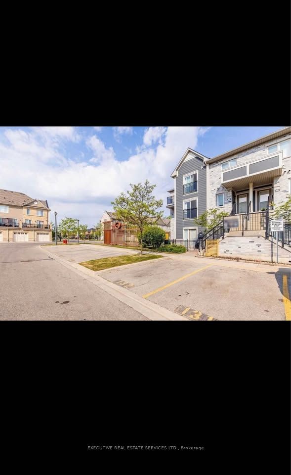 60 Fairwood