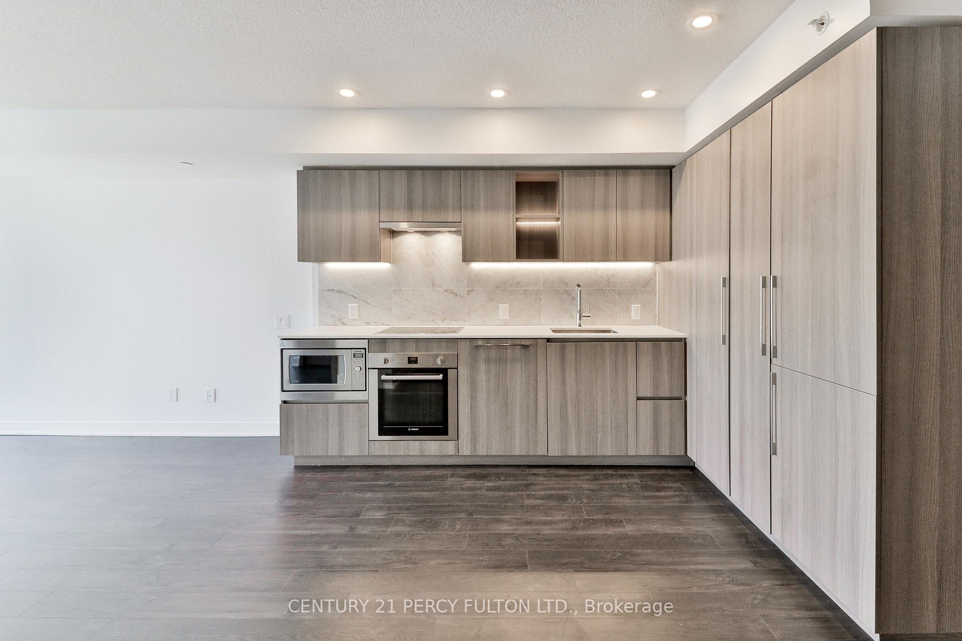 2 Bedrooms Condo at 19 Bathurst,  Toronto For sale