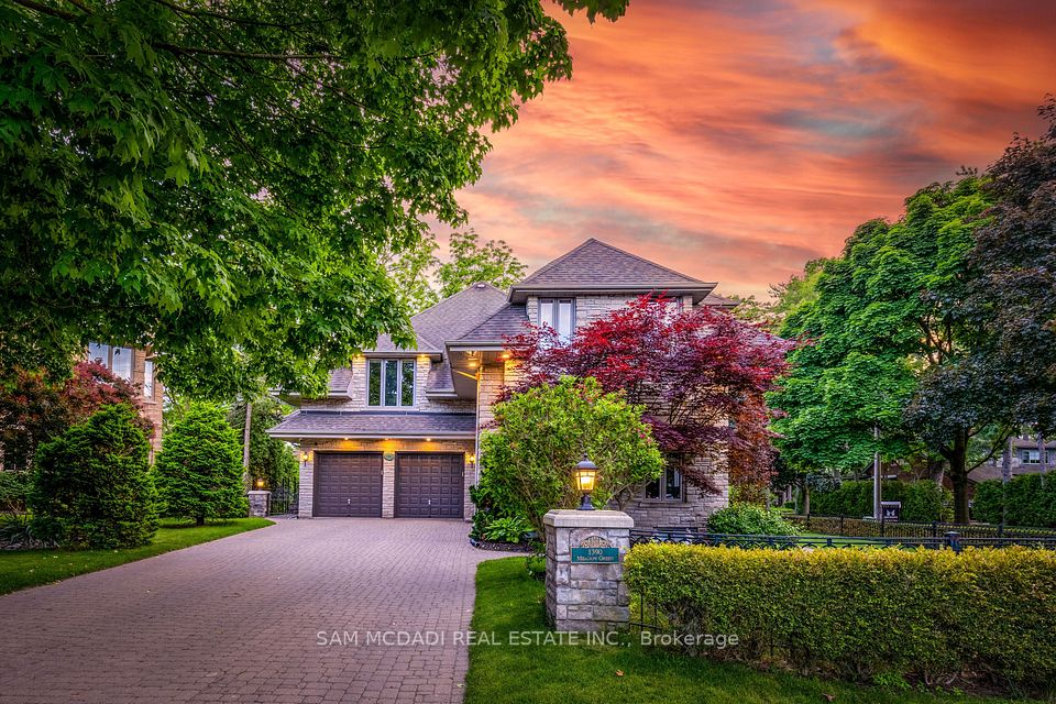 1390 Meadow Green