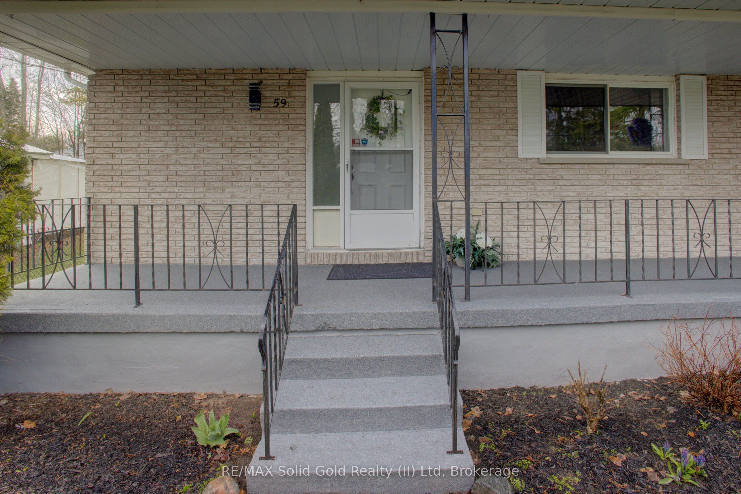 59 59th Street S