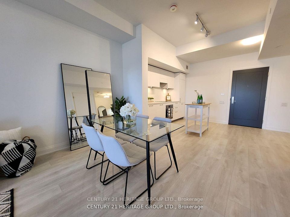 #614 - 33 Frederick Todd Way, Toronto, ON M4G 0C9