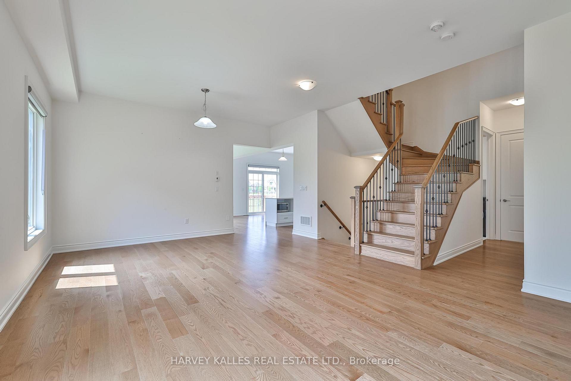 4 Meadow Vista Crescent