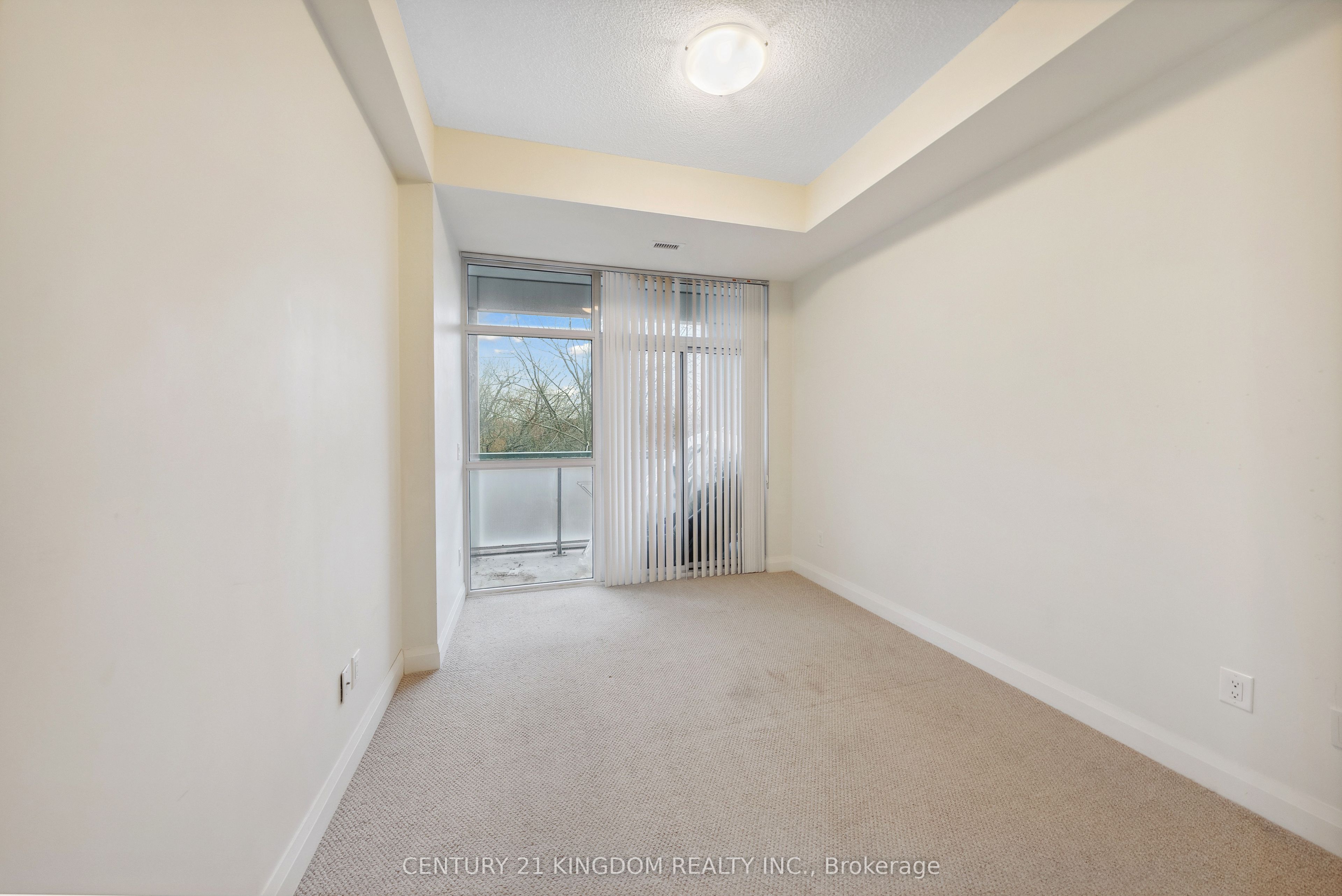 8763 bayview Avenue, #233